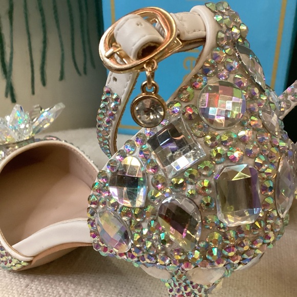 Stunning! Rhinestone Heels by Crystal Queen - Picture 4 of 6